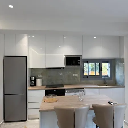 ヴィラ Toska ルートラキ